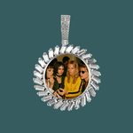 ギャラリービューアに画像を読み込み、Custom Photo Pendant - Sunburst Round (White Gold)【無料ネックレス付属】