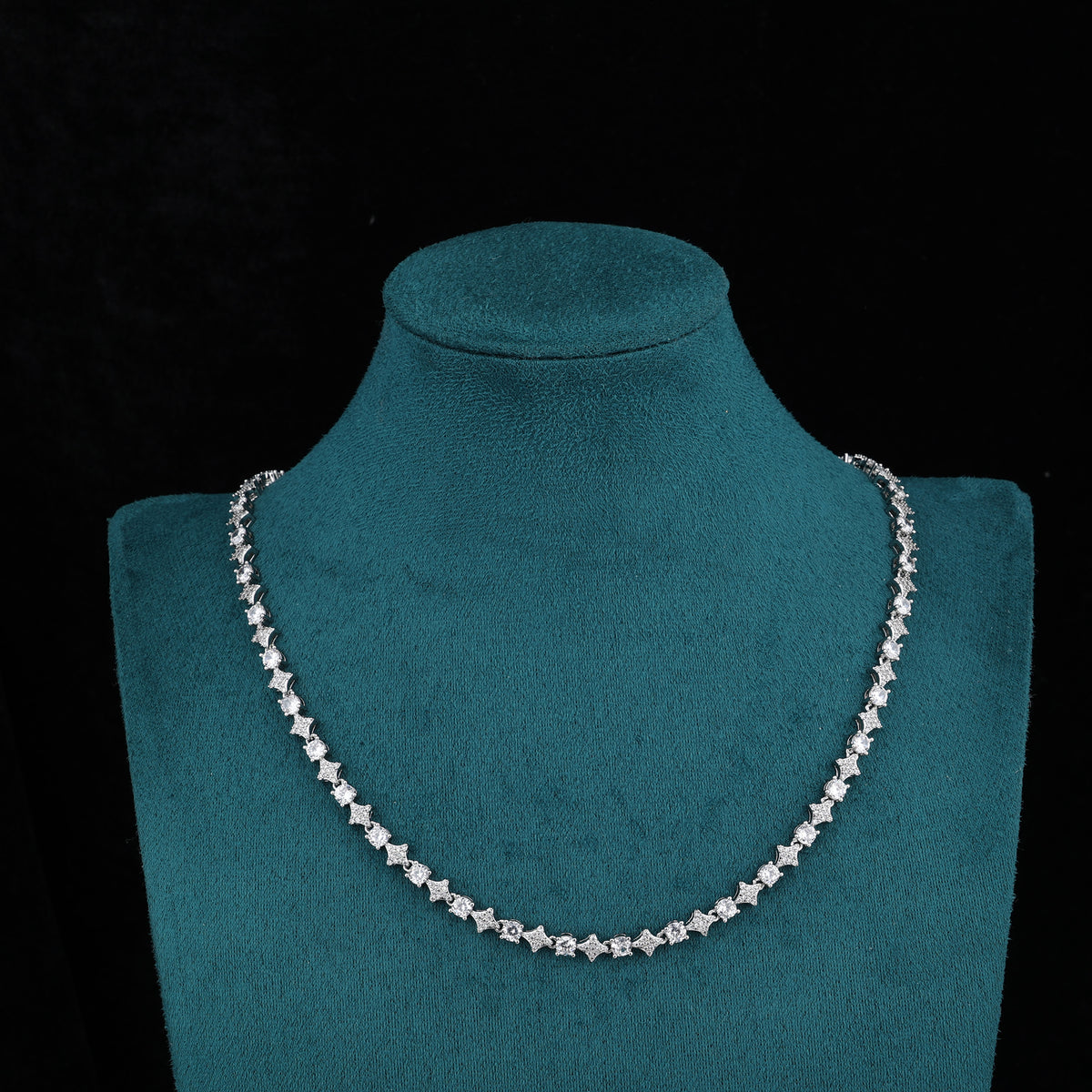 Starlink Cluster Necklace - 6mm (White Gold) – EMPIRE HOLLYWOOD