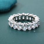 ギャラリービューアに画像を読み込み、Oval Cut Ring - 6mm (White Gold)