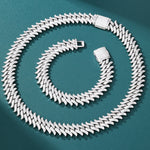 Load image into Gallery viewer, ラッパーブレスレットとして人気のSpiked Cuban Chain Bracelet。HipHopスタイルにふさわしいスパイクデザインと18Kゴールドが輝く高級感あるブレスレット。