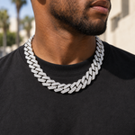 ギャラリービューアに画像を読み込み、Moissanite × 925 Silver 19mm Prong Cuban Chain White Goldの着用イメージ(AI生成・長さ55cmを想定)