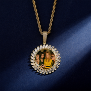 Custom Photo Pendant - Sunburst Round (Gold)【無料ネックレス付属】