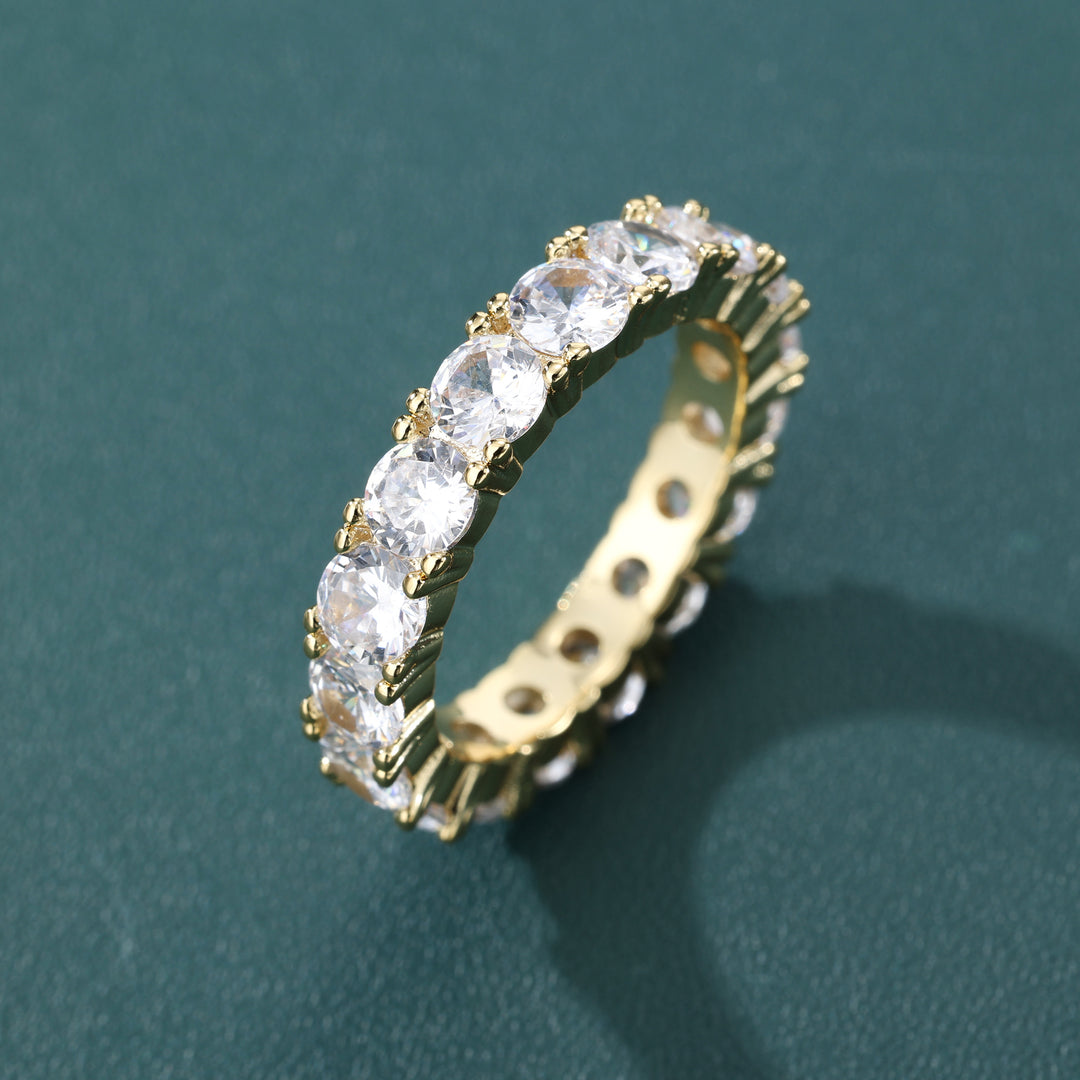 Halo Elegance Ring (18K Gold)