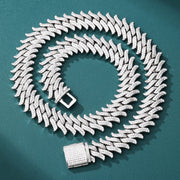 ラッパーネックレスとして人気のSpiked Cuban Chain Necklace。HipHopスタイルに最適なスパイクデザインと18Kゴールドが輝く高級感あるネックレス。