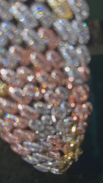 ギャラリービューアでビデオを再生、【新商品】Trinity Cuban Chain - 15mm (18K Gold × White Gold × Rose Gold)
